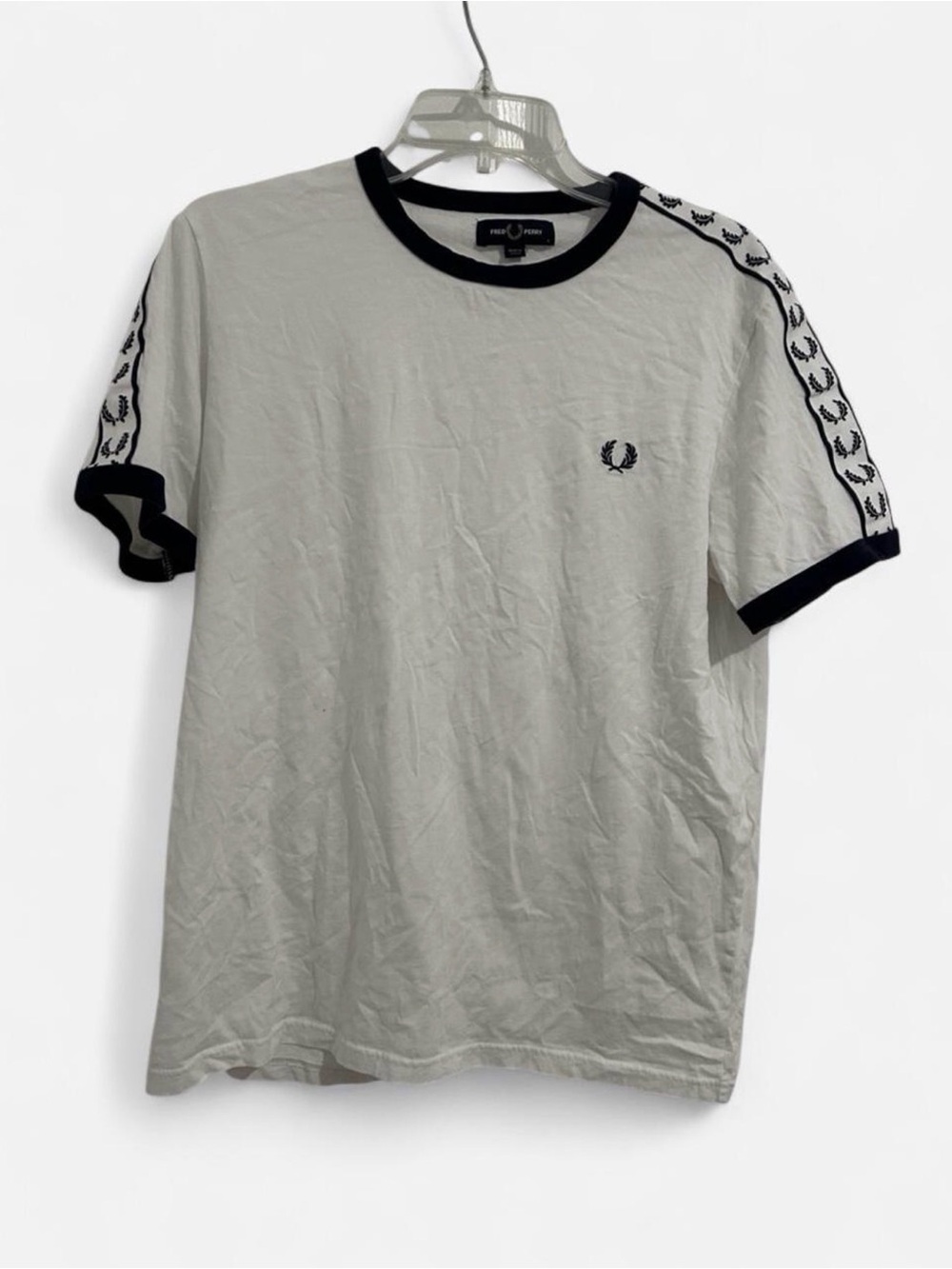 Fred Perry Men’s Laurel Wreath Ringer T-Shirt